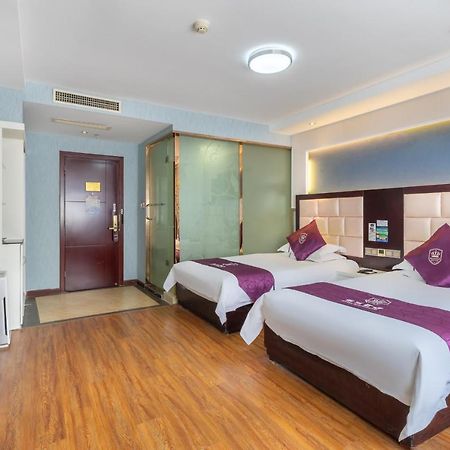 Rongle Business Hotel Yiwu  Bagian luar foto