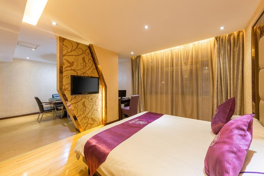 Rongle Business Hotel Yiwu  Bagian luar foto