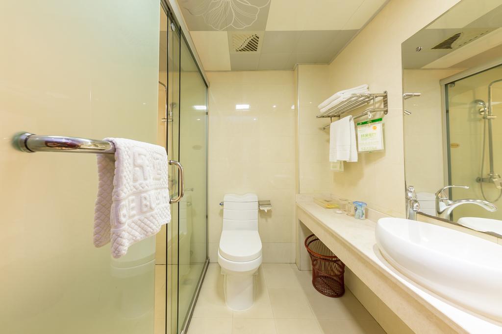Rongle Business Hotel Yiwu  Bagian luar foto