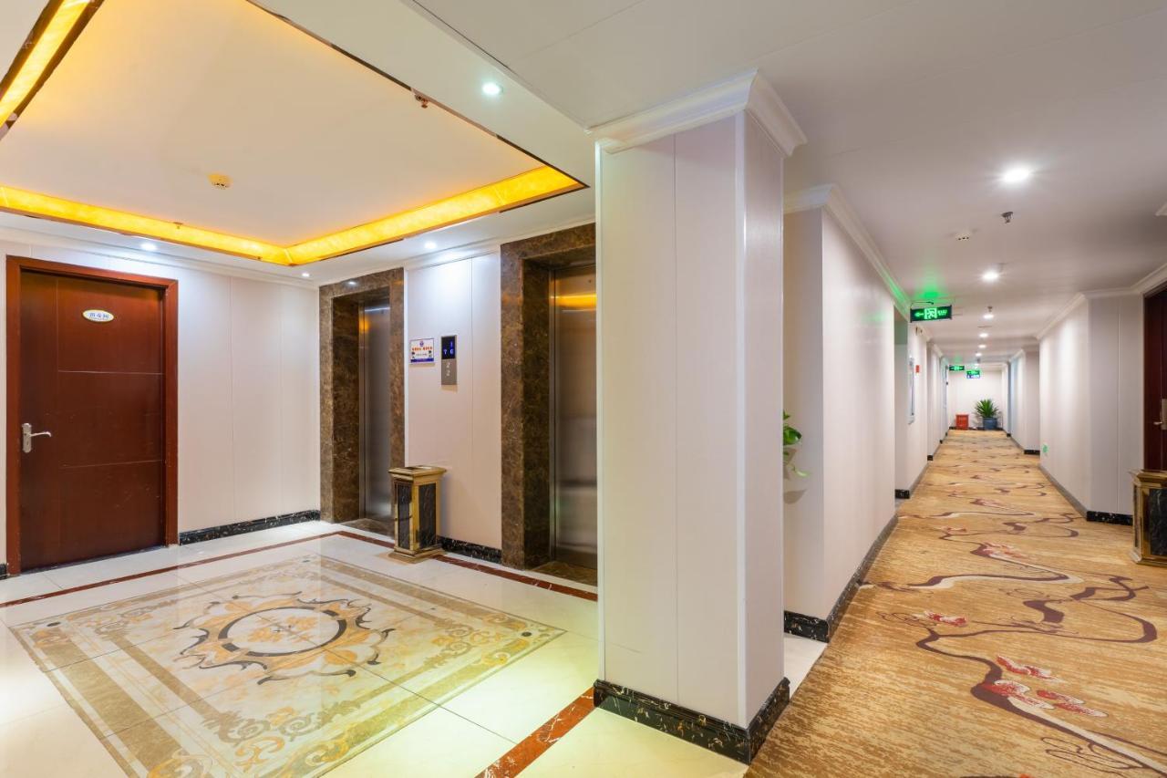 Rongle Business Hotel Yiwu  Bagian luar foto