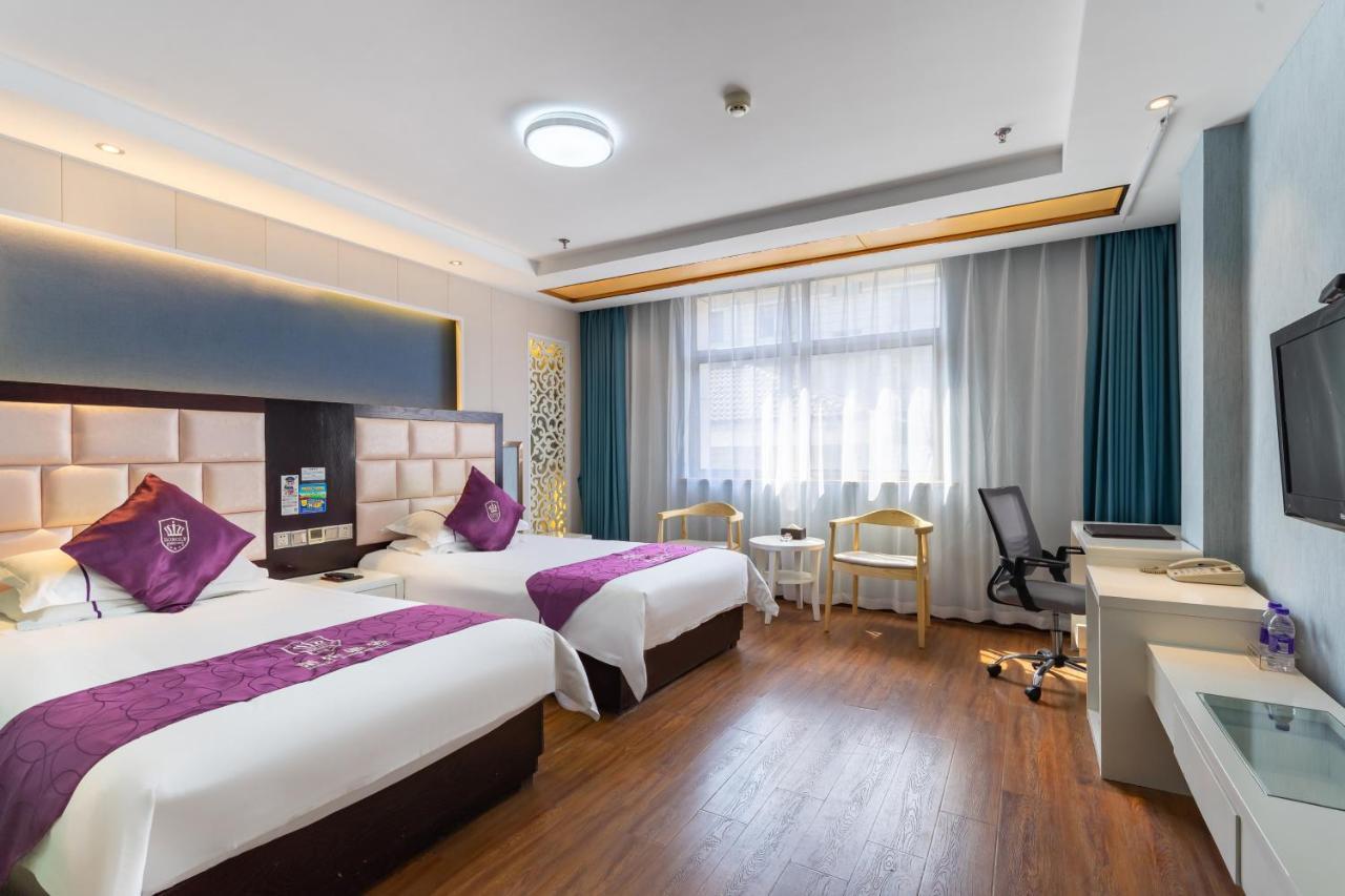 Rongle Business Hotel Yiwu  Bagian luar foto