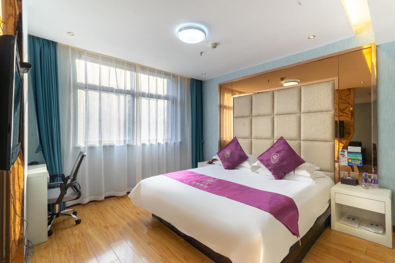 Rongle Business Hotel Yiwu  Bagian luar foto