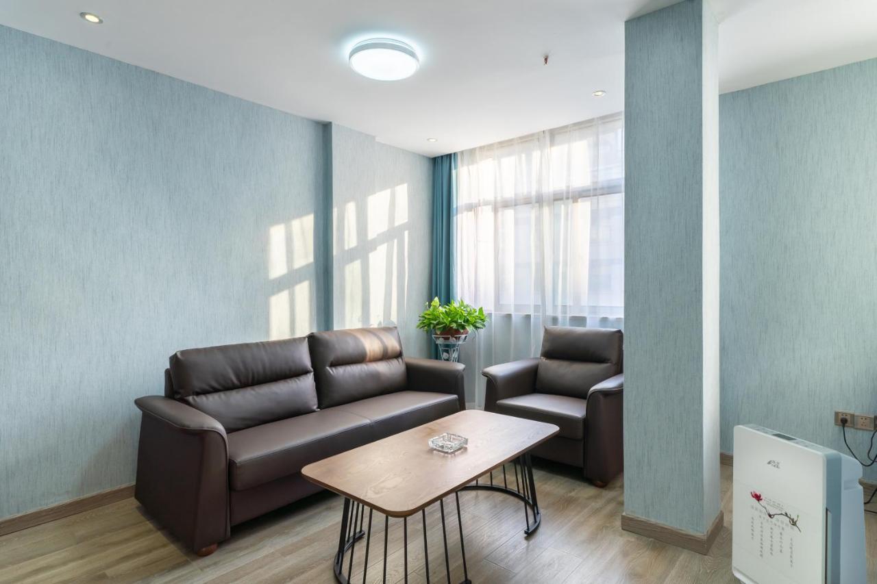 Rongle Business Hotel Yiwu  Bagian luar foto